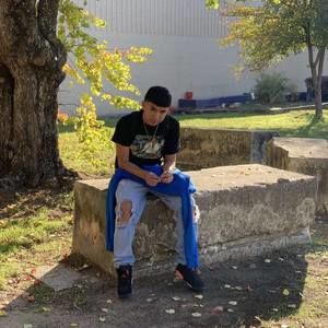 Meet your Posher, Yair